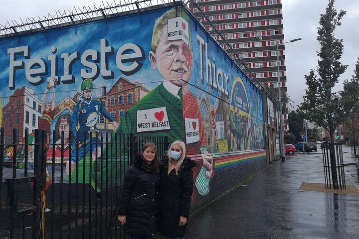 Explorez les murales et les Murs de la Paix de Belfast lors d'une visite privée en taxi avec un guide local, photo 526 | wizardtrip