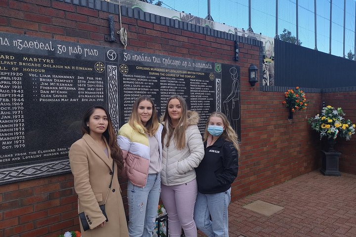 Explorez les murales et les Murs de la Paix de Belfast lors d'une visite privée en taxi avec un guide local, photo 529 | wizardtrip