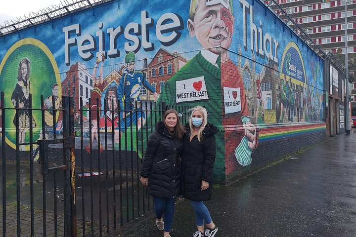 Explorez les murales et les Murs de la Paix de Belfast lors d'une visite privée en taxi avec un guide local, photo 530 | wizardtrip