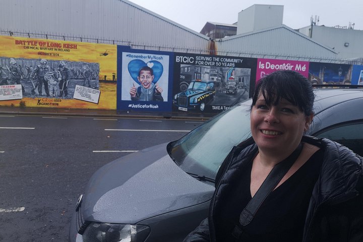 Explorez les murales et les Murs de la Paix de Belfast lors d'une visite privée en taxi avec un guide local, photo 539 | wizardtrip