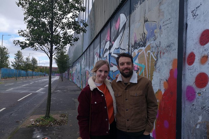 Explorez les murales et les Murs de la Paix de Belfast lors d'une visite privée en taxi avec un guide local, photo 561 | wizardtrip