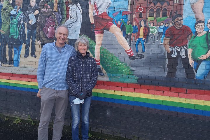 Explorez les murales et les Murs de la Paix de Belfast lors d'une visite privée en taxi avec un guide local, photo 568 | wizardtrip