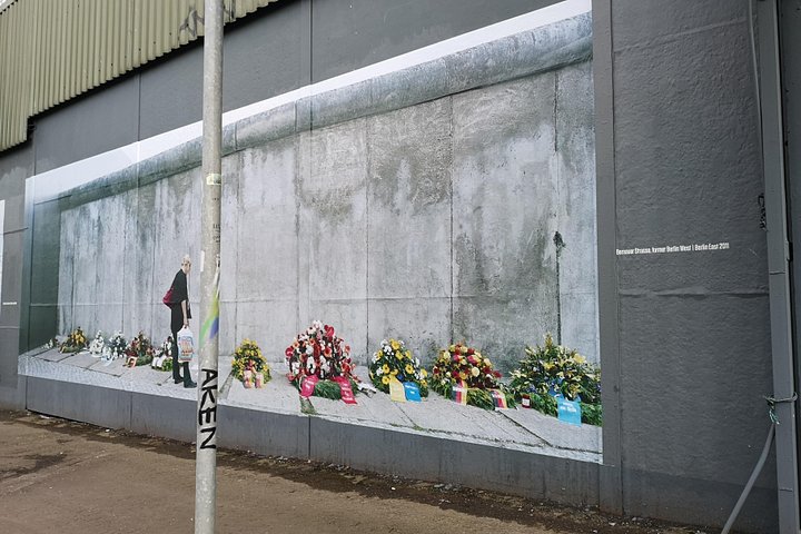 Explorez les murales et les Murs de la Paix de Belfast lors d'une visite privée en taxi avec un guide local, photo 57 | wizardtrip