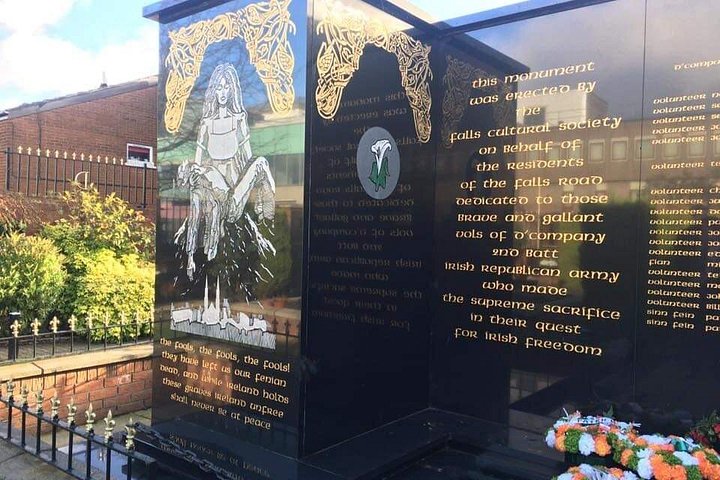 Explorez les murales et les Murs de la Paix de Belfast lors d'une visite privée en taxi avec un guide local, photo 580 | wizardtrip