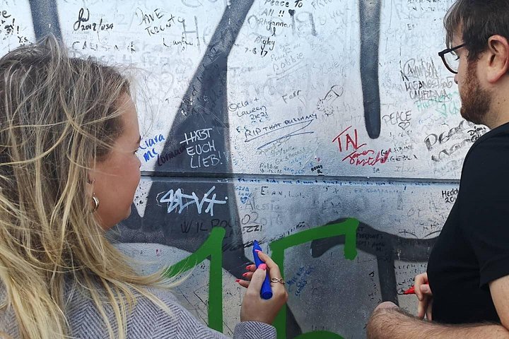 Explorez les murales et les Murs de la Paix de Belfast lors d'une visite privée en taxi avec un guide local, photo 620 | wizardtrip