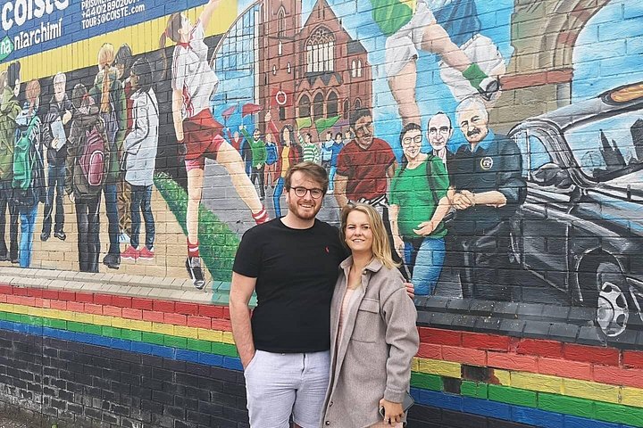 Explorez les murales et les Murs de la Paix de Belfast lors d'une visite privée en taxi avec un guide local, photo 623 | wizardtrip