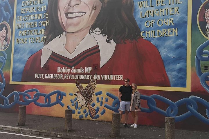Explorez les murales et les Murs de la Paix de Belfast lors d'une visite privée en taxi avec un guide local, photo 627 | wizardtrip