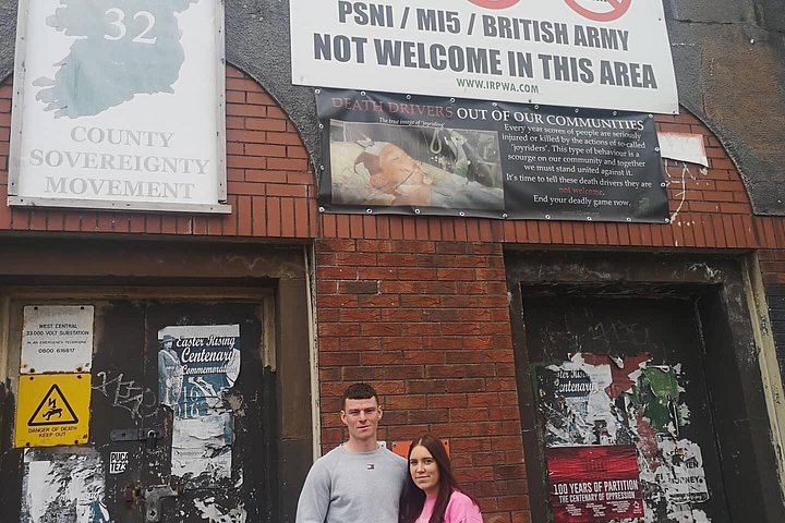 Explorez les murales et les Murs de la Paix de Belfast lors d'une visite privée en taxi avec un guide local, photo 631 | wizardtrip