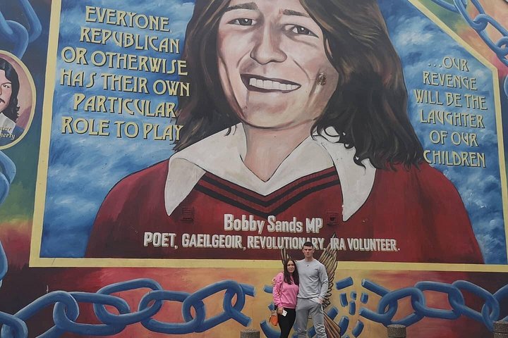 Explorez les murales et les Murs de la Paix de Belfast lors d'une visite privée en taxi avec un guide local, photo 635 | wizardtrip