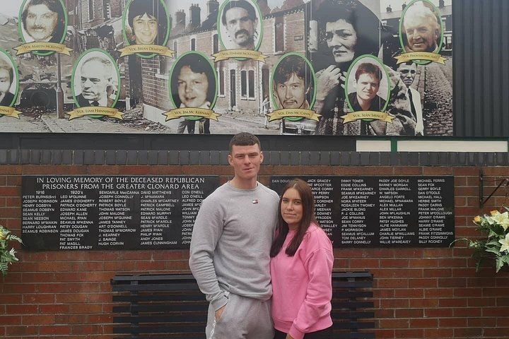 Explorez les murales et les Murs de la Paix de Belfast lors d'une visite privée en taxi avec un guide local, photo 636 | wizardtrip