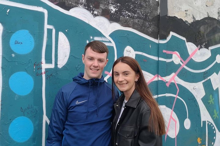 Explorez les murales et les Murs de la Paix de Belfast lors d'une visite privée en taxi avec un guide local, photo 645 | wizardtrip