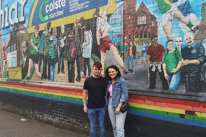 Explorez les murales et les Murs de la Paix de Belfast lors d'une visite privée en taxi avec un guide local, photo 655 | wizardtrip