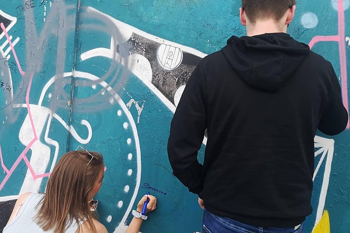 Explorez les murales et les Murs de la Paix de Belfast lors d'une visite privée en taxi avec un guide local, photo 708 | wizardtrip
