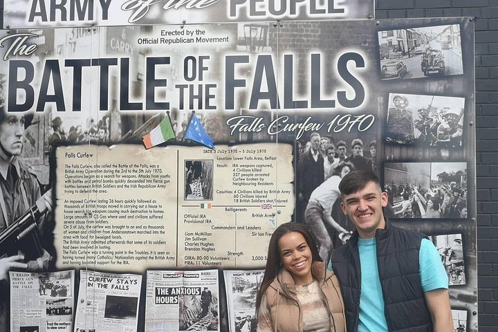 Explorez les murales et les Murs de la Paix de Belfast lors d'une visite privée en taxi avec un guide local, photo 721 | wizardtrip