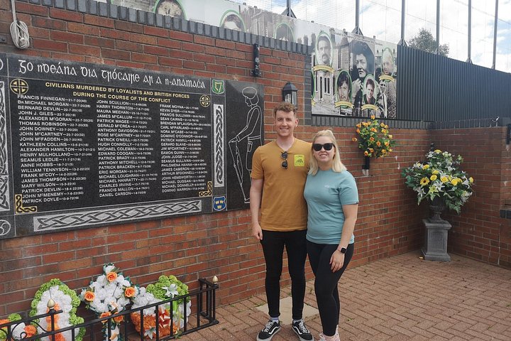 Explorez les murales et les Murs de la Paix de Belfast lors d'une visite privée en taxi avec un guide local, photo 724 | wizardtrip