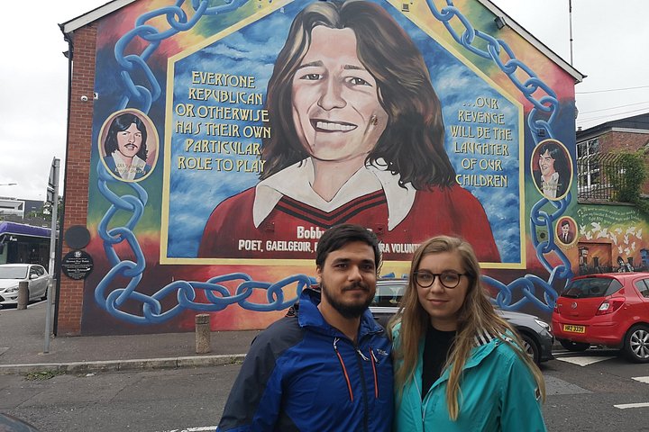 Explorez les murales et les Murs de la Paix de Belfast lors d'une visite privée en taxi avec un guide local, photo 737 | wizardtrip