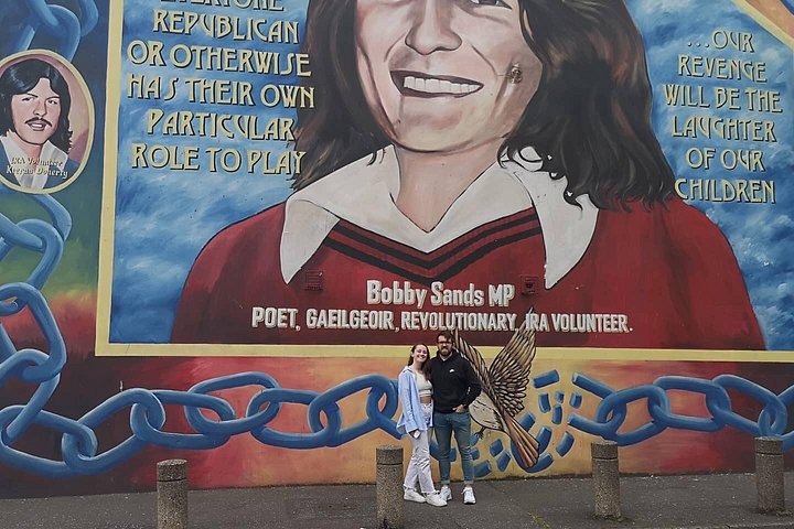 Explorez les murales et les Murs de la Paix de Belfast lors d'une visite privée en taxi avec un guide local, photo 753 | wizardtrip