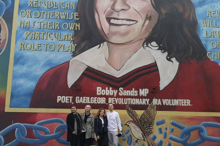 Explorez les murales et les Murs de la Paix de Belfast lors d'une visite privée en taxi avec un guide local, photo 760 | wizardtrip