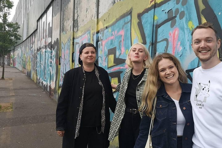 Explorez les murales et les Murs de la Paix de Belfast lors d'une visite privée en taxi avec un guide local, photo 761 | wizardtrip