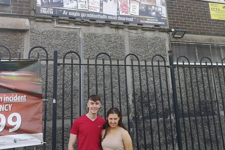 Explorez les murales et les Murs de la Paix de Belfast lors d'une visite privée en taxi avec un guide local, photo 772 | wizardtrip