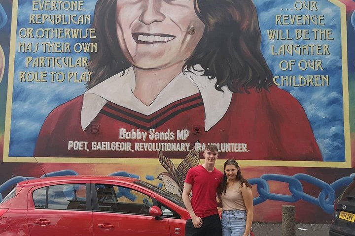 Explorez les murales et les Murs de la Paix de Belfast lors d'une visite privée en taxi avec un guide local, photo 774 | wizardtrip