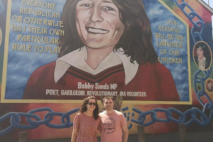 Explorez les murales et les Murs de la Paix de Belfast lors d'une visite privée en taxi avec un guide local, photo 787 | wizardtrip