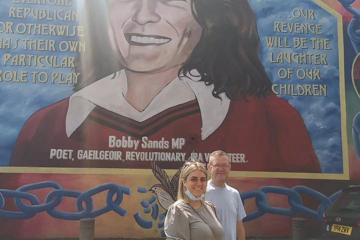 Explorez les murales et les Murs de la Paix de Belfast lors d'une visite privée en taxi avec un guide local, photo 822 | wizardtrip