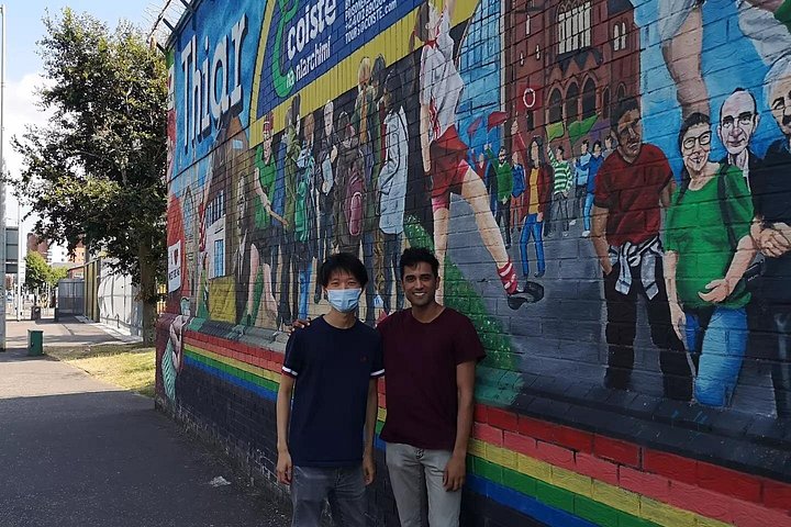 Explorez les murales et les Murs de la Paix de Belfast lors d'une visite privée en taxi avec un guide local, photo 823 | wizardtrip