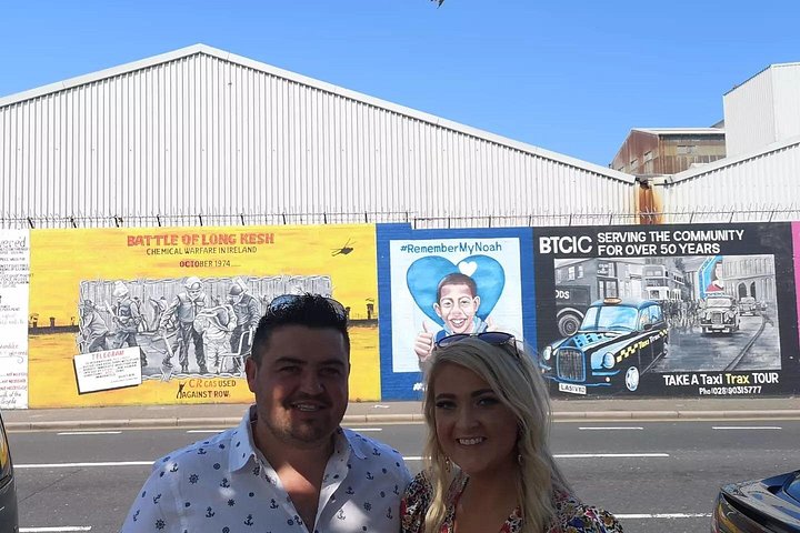 Explorez les murales et les Murs de la Paix de Belfast lors d'une visite privée en taxi avec un guide local, photo 833 | wizardtrip
