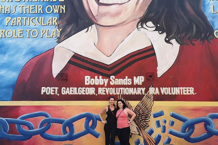 Explorez les murales et les Murs de la Paix de Belfast lors d'une visite privée en taxi avec un guide local, photo 851 | wizardtrip