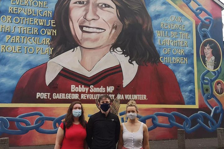 Explorez les murales et les Murs de la Paix de Belfast lors d'une visite privée en taxi avec un guide local, photo 899 | wizardtrip