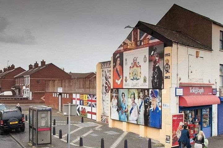 Explorez les murales et les Murs de la Paix de Belfast lors d'une visite privée en taxi avec un guide local, photo 98 | wizardtrip