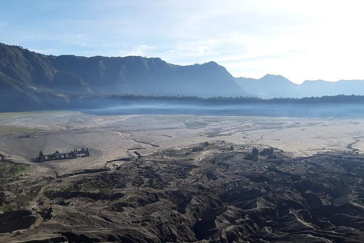 Découvrez le lever de soleil spectaculaire sur le volcan Mont Bromo à Java Est, en Indonésie, photo 8 | wizardtrip