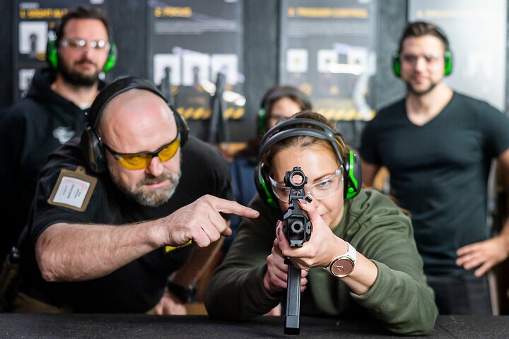 Expérimentez le tir d'armes légendaires comme l'AK-47 et le Glock au RANGER Prague Shooting, photo 6 | wizardtrip