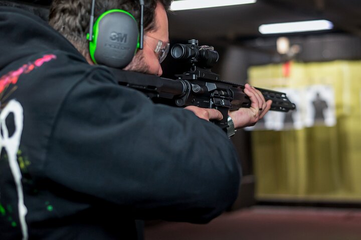 Expérimentez le tir d'armes légendaires comme l'AK-47 et le Glock au RANGER Prague Shooting, photo 9 | wizardtrip