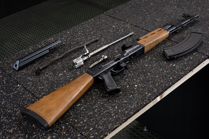 Expérimentez le tir d'armes légendaires comme l'AK-47 et le Glock au RANGER Prague Shooting, photo 14 | wizardtrip