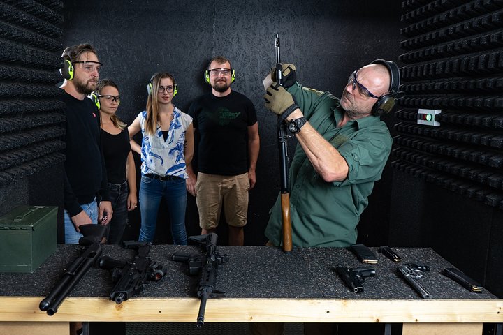 Expérimentez le tir d'armes légendaires comme l'AK-47 et le Glock au RANGER Prague Shooting, photo 17 | wizardtrip