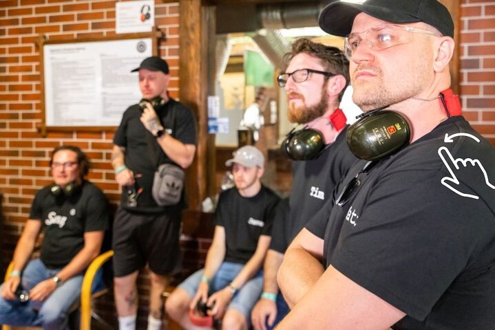 Opplev ekstrem skyting med ulike skytevåpen på Krakows største bane, inkludert AK-47 og Glock, foto 7 | wizardtrip