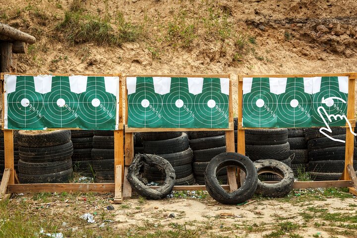 Opplev ekstrem skyting med ulike skytevåpen på Krakows største bane, inkludert AK-47 og Glock, foto 26 | wizardtrip
