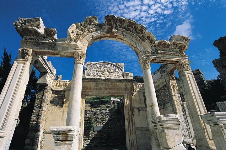 クシャダス発、エフェソスとその周辺の古代遺跡を巡るプライベートVIPツアー、写真11 | wizardtrip