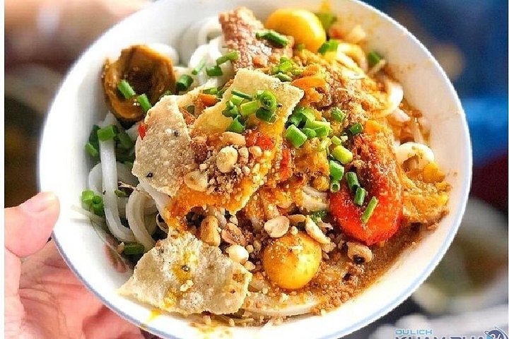 Tour de día completo explorando la Dama Buda de Da Nang, las Montañas de Mármol, la Jungla de Cocos y la Antigua Ciudad de Hoi An, foto 10 | wizardtrip