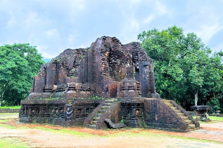 Utforska de antika ruinerna av My Son Sanctuary, ett UNESCO-världsarv nära Hoi An, Vietnam, foto 11 | wizardtrip