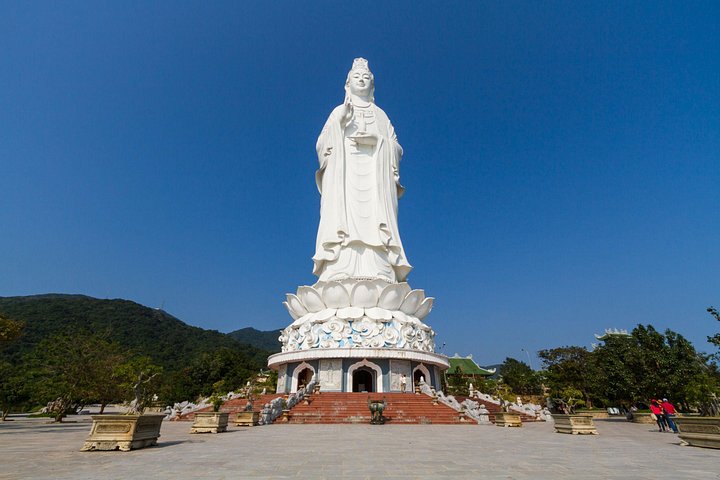 Erkunden Sie Da Nangs Marmorberge, die Am Phu Höhle und die Statue der Buddha-Dame auf einer geführten Kleingruppentour, Foto 11 | wizardtrip
