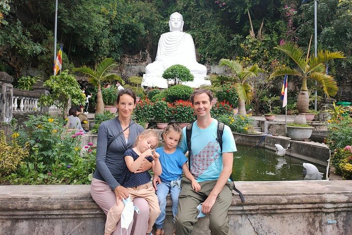 Erkunden Sie Da Nangs Marmorberge, die Am Phu Höhle und die Statue der Buddha-Dame auf einer geführten Kleingruppentour, Foto 14 | wizardtrip