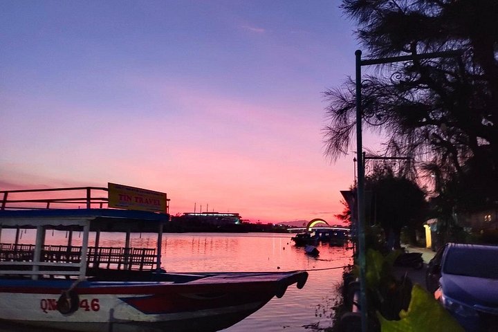 Sunset boat trip and My Son Sanctuary tour from Hoi An, Vietnam, photo 7 | wizardtrip