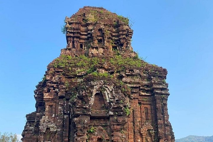 Sunset boat trip and My Son Sanctuary tour from Hoi An, Vietnam, photo 10 | wizardtrip