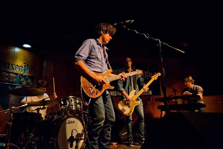 Scopri la vibrante scena musicale dal vivo di Austin con una guida locale, visitando più locali in un comodo furgone, foto 9 | wizardtrip