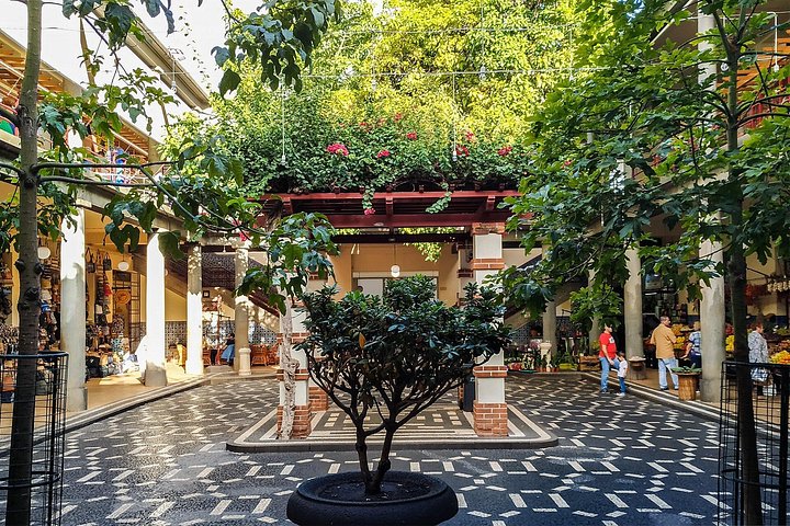 Vandretur gjennom historiske Funchal, Portugal, med besøk til markeder og landemerker, foto 16 | wizardtrip