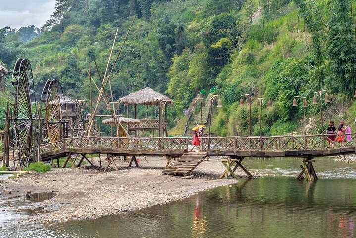 Trekking through scenic rice terraces and ethnic villages in Sapa, Vietnam, photo 13 | wizardtrip