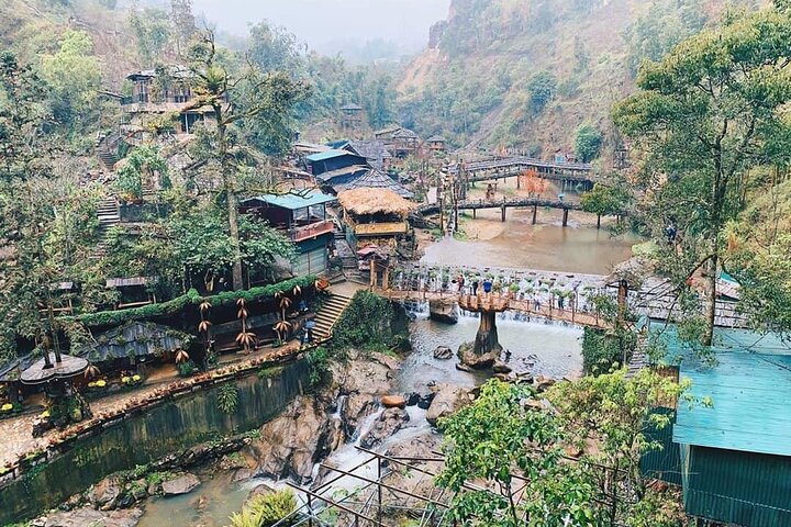 Trekking through scenic rice terraces and ethnic villages in Sapa, Vietnam, photo 26 | wizardtrip